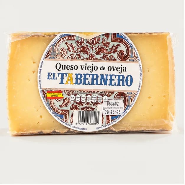 Queso de Oveja Viejo El Tabernero, sobre fondo claro