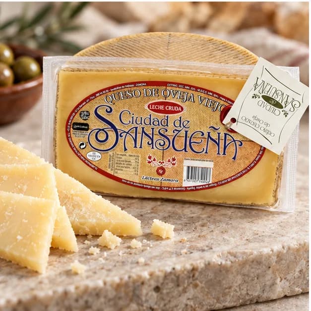Queso Viejo de Oveja Curado Ciudad de Sansueña, en detalle